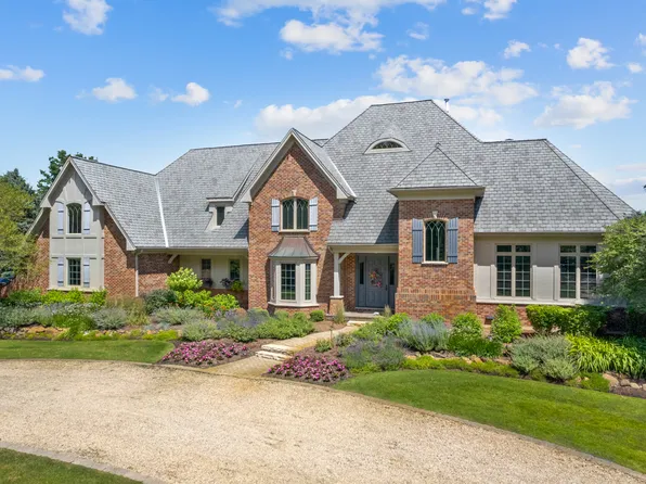 34W067 White Thorne Rd, Wayne, IL 60184