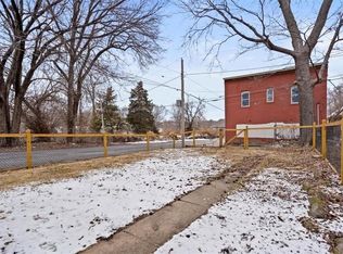 3200 E 20th St, Kansas City, MO 64127