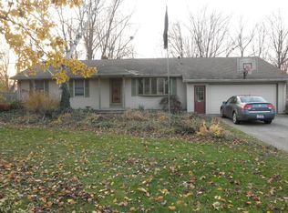 1068 Lancer Dr, Amherst, OH
