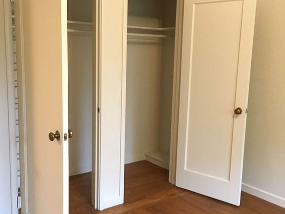 3rd image of 946 Chula Vista Ave APT 1