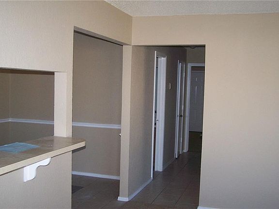 2nd image of 7400 Nantucket Dr #7400