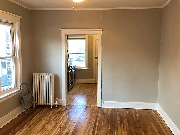 3rd image of 3010 W Schubert Ave #2