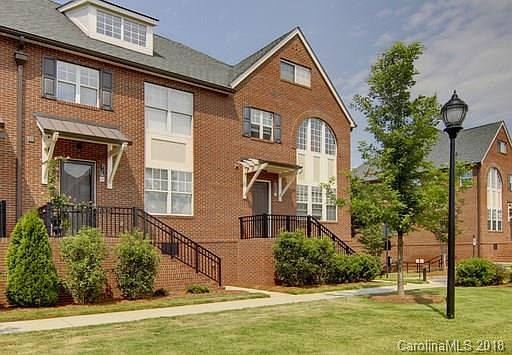 2nd image of 128 Steinbeck Way APT A