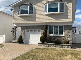 643 Rathbun Ave, Staten Island, NY 10312