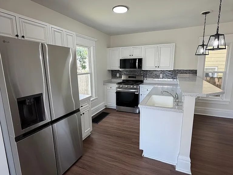 423 Sheldon Ave — Photo 7