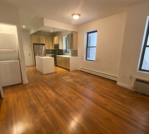 2nd image of 163 W 80th St APT 2F