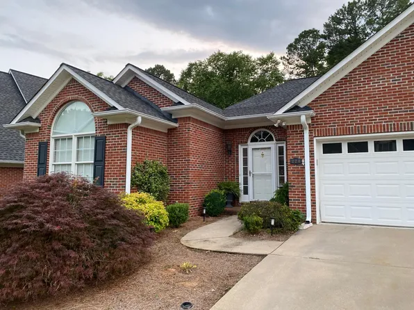 220 Club Meadows Ct, Spartanburg, SC 29302