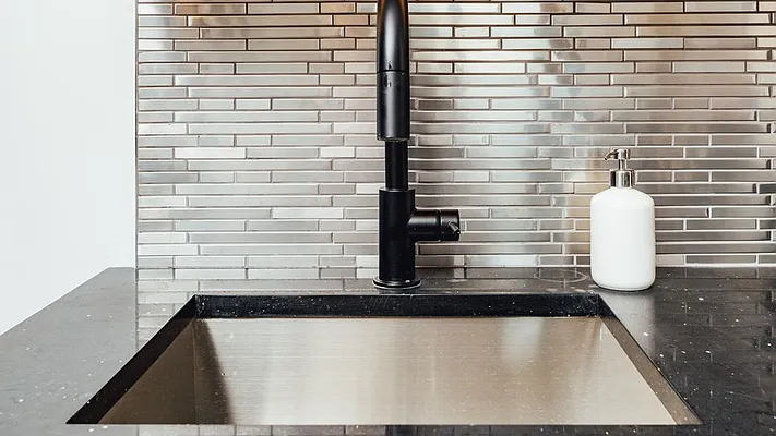 Rented by Nooklyn NYC LLC | media 51