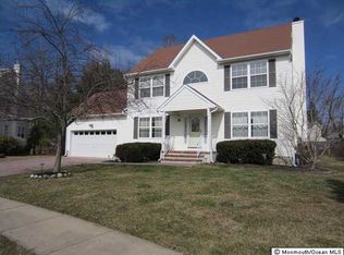 48 Carolyn Ct, Eatontown, NJ 07724