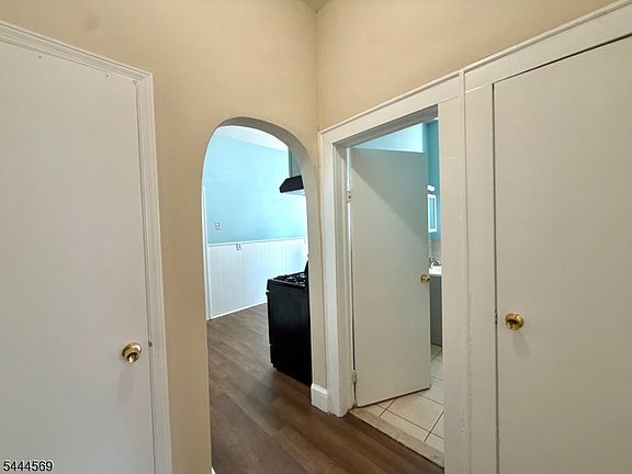 5th image of 143 Prospect Ave #3