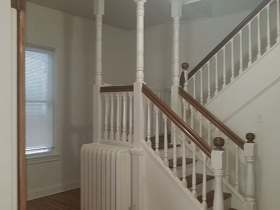 2nd image of 208 N Potomac St