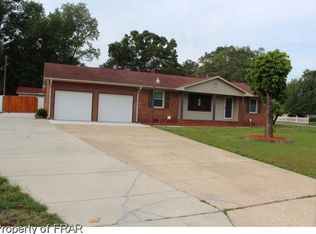 6349 Rutherglen Dr, Fayetteville, NC 28304