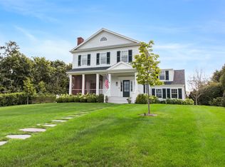 52 Bellport Ln, Bellport, NY 11713