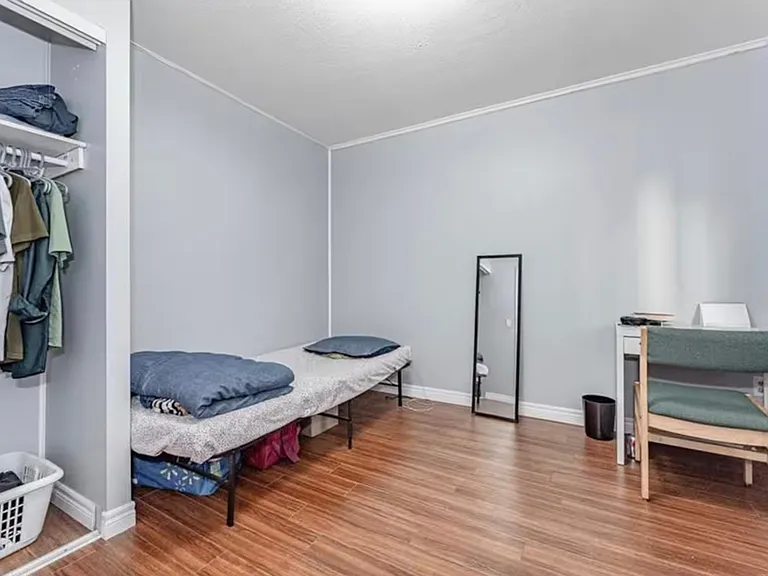 121 University Ave E #64 — Photo 7