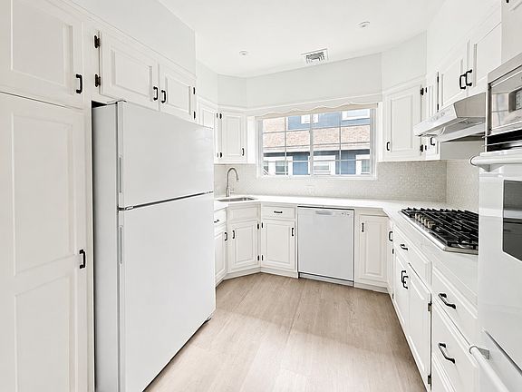 3rd image of 29 Chestnut Ave Floor 2