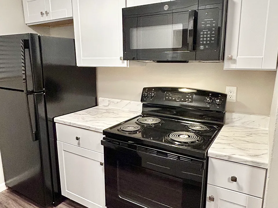 Experience modern culinary convenience with this stylishly designed kitchen. Experience modern culinary convenience with this stylishly designed kitchen.