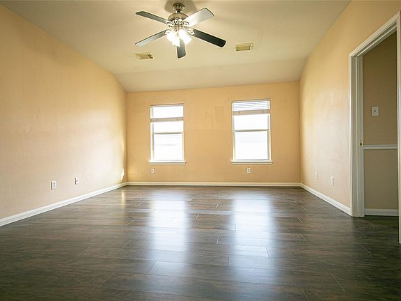 4th image of 2911 Quail Hawk Dr