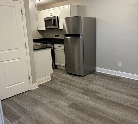 3rd image of 216-220 Main St #1