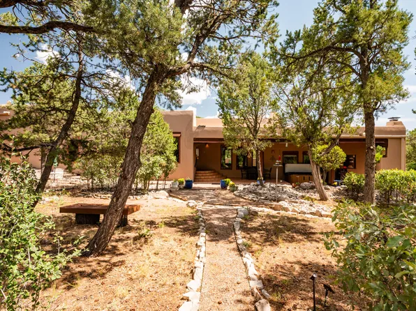 148 Via Sedillo Rd, Tijeras, NM 87059