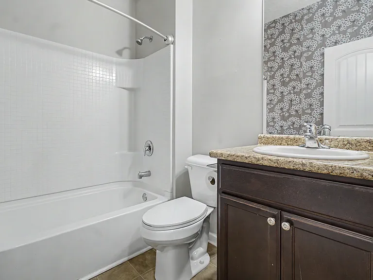 976 Oak Crest Dr — Photo 19