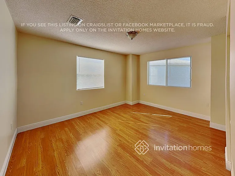 9853 SW 221st St — Photo 17