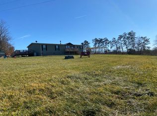 321 Murray Cemetery Rd, East Bernstadt, KY 40729
