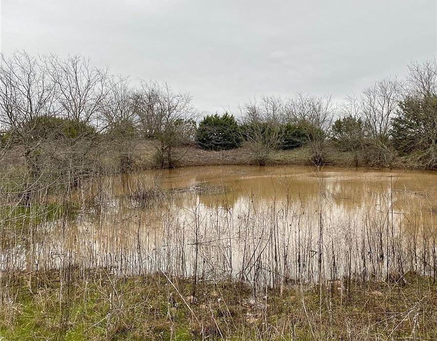 2nd image of 3114 Chisholm Trl