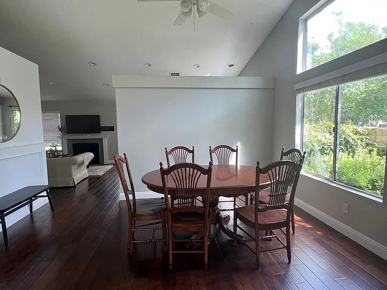 Kristin Ln — Photo 12