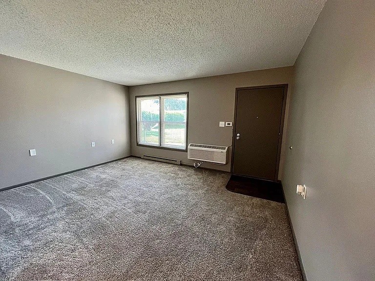 501 S Cedar St #6 — Photo 1