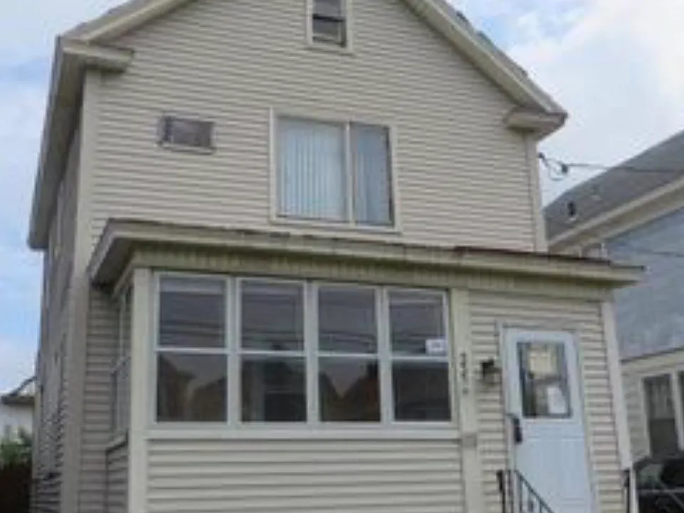 335 Mountain St