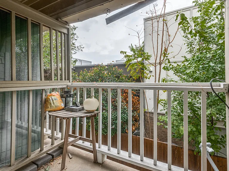 2728 Reagan St #202 — Photo 3