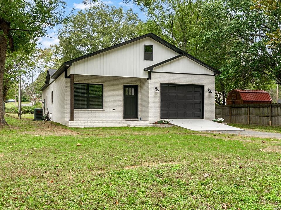 1st image of 6 7th St