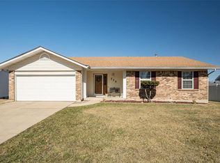 773 Bear Mountain Dr, Saint Peters, MO 63376