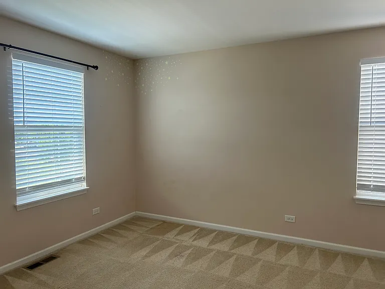 2572 Retreat Cir — Photo 9
