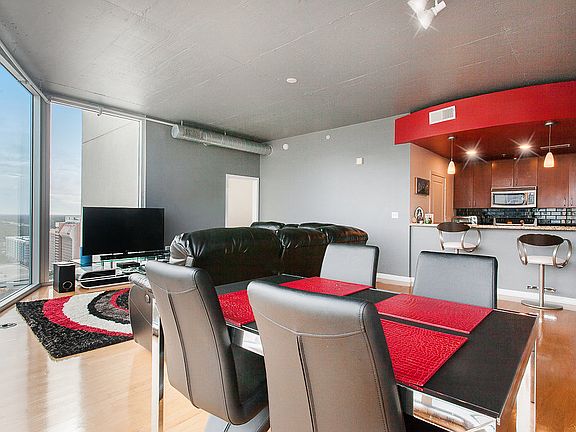3rd image of 155 Court Ave #1815