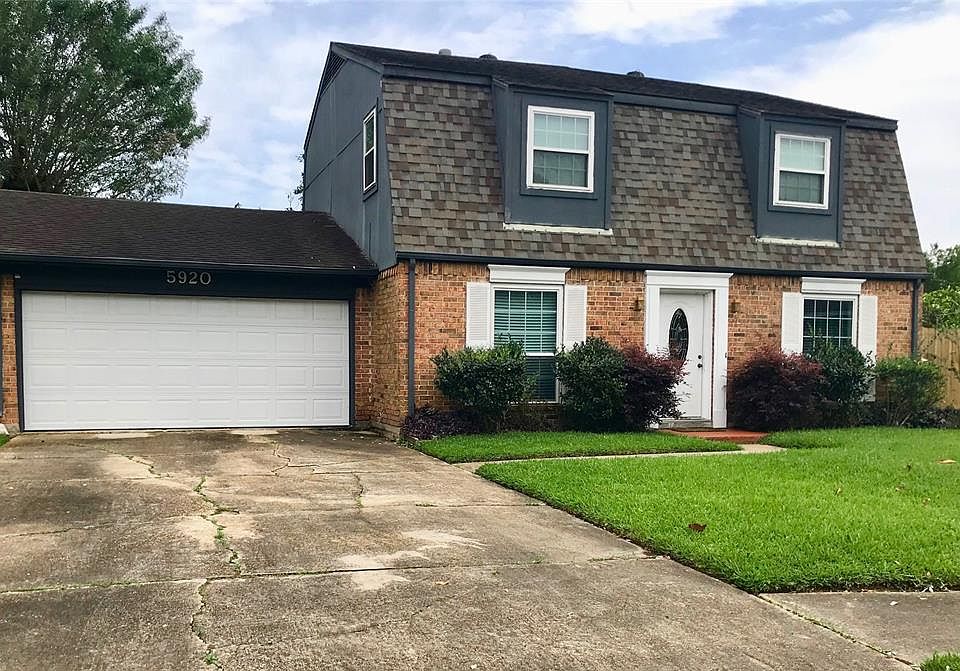 1st image of 5920 N Meadow Ct