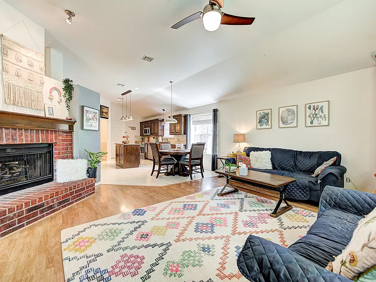 2912 Devonshire Dr — Photo 7