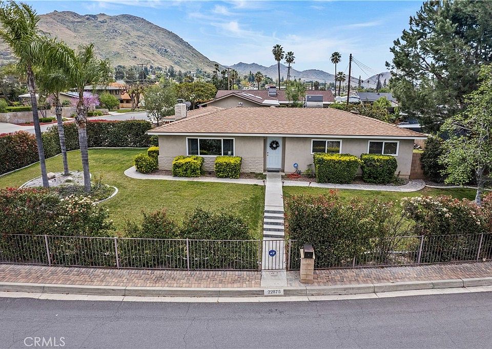 1st image of 22875 Minona Dr