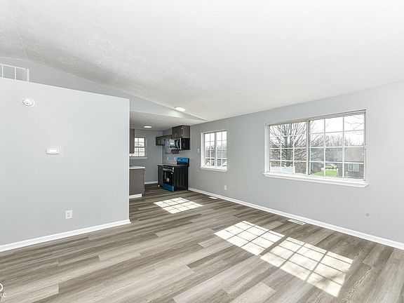 2nd image of 2259 Redbud Blvd