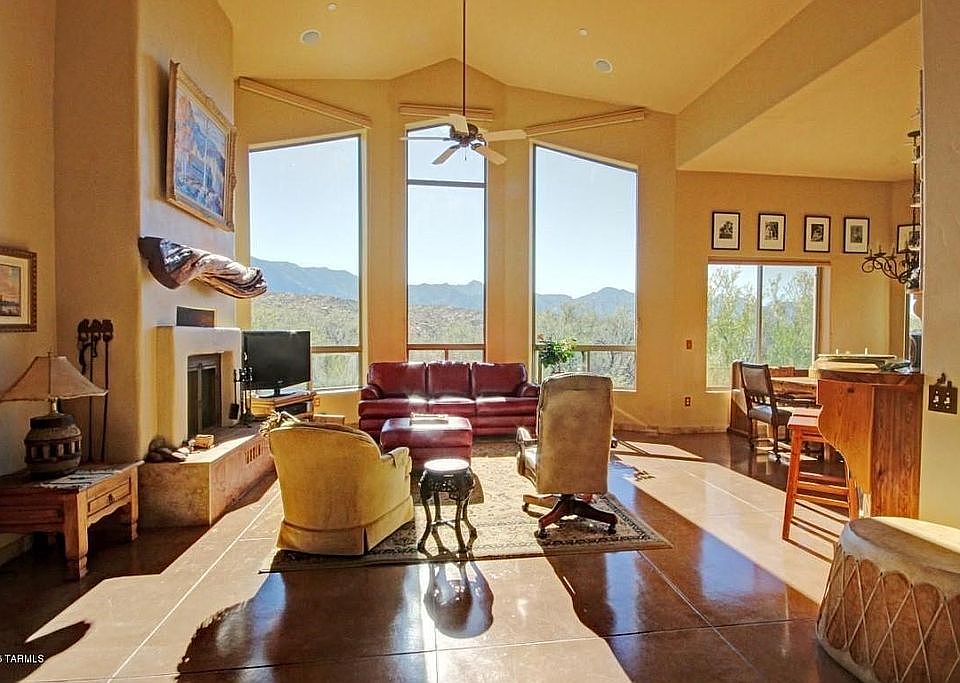 1st image of 15895 N Lago Del Oro Pkwy
