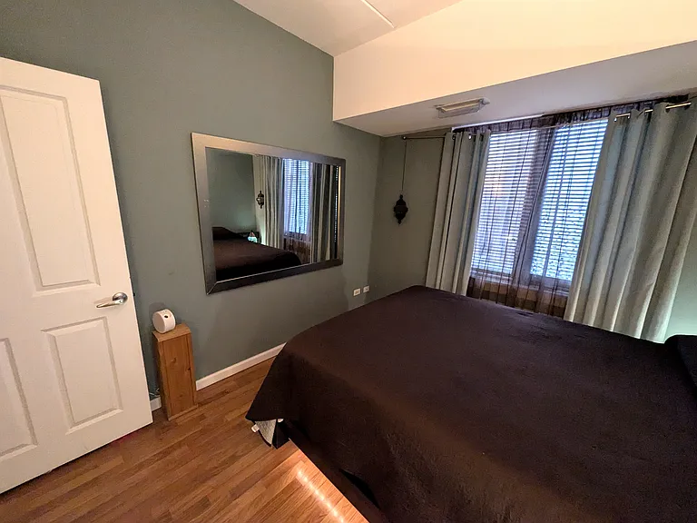 4848 N Sheridan Rd #302 — Photo 6