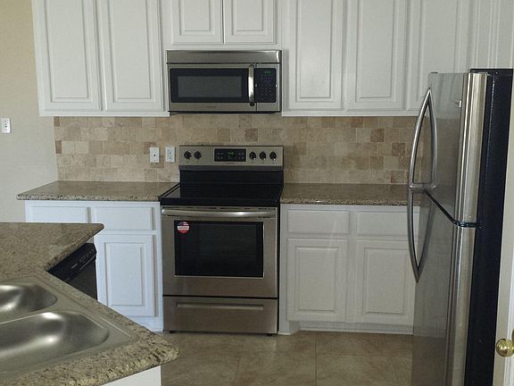 5th image of 9521 Amberjack Dr