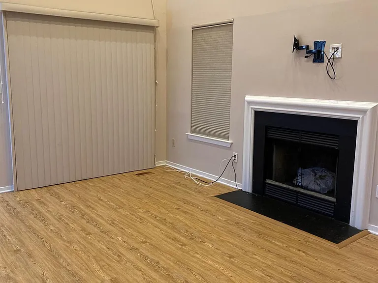 358 Greenfield Rd — Photo 9