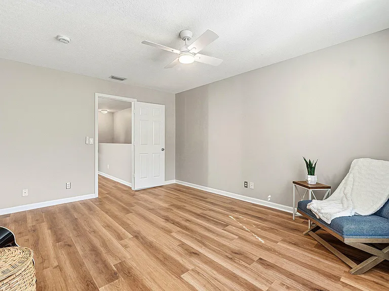 9911 Porta Leona Ln — Photo 25