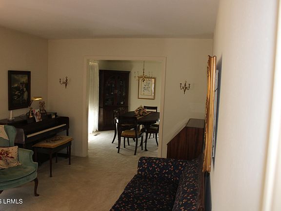 2nd image of 1013 Allen St