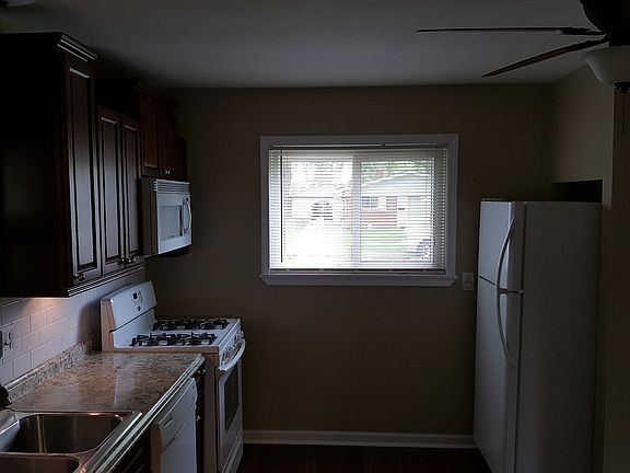 4th image of 21530 Timberidge St