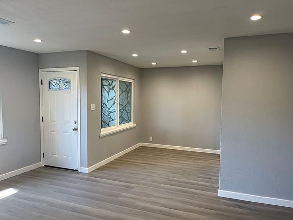 5th image of 2207 Terra Villa St