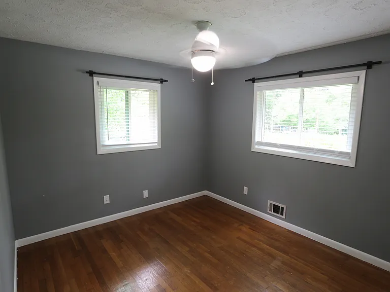 2180 Stockbridge Dr #A — Photo 13