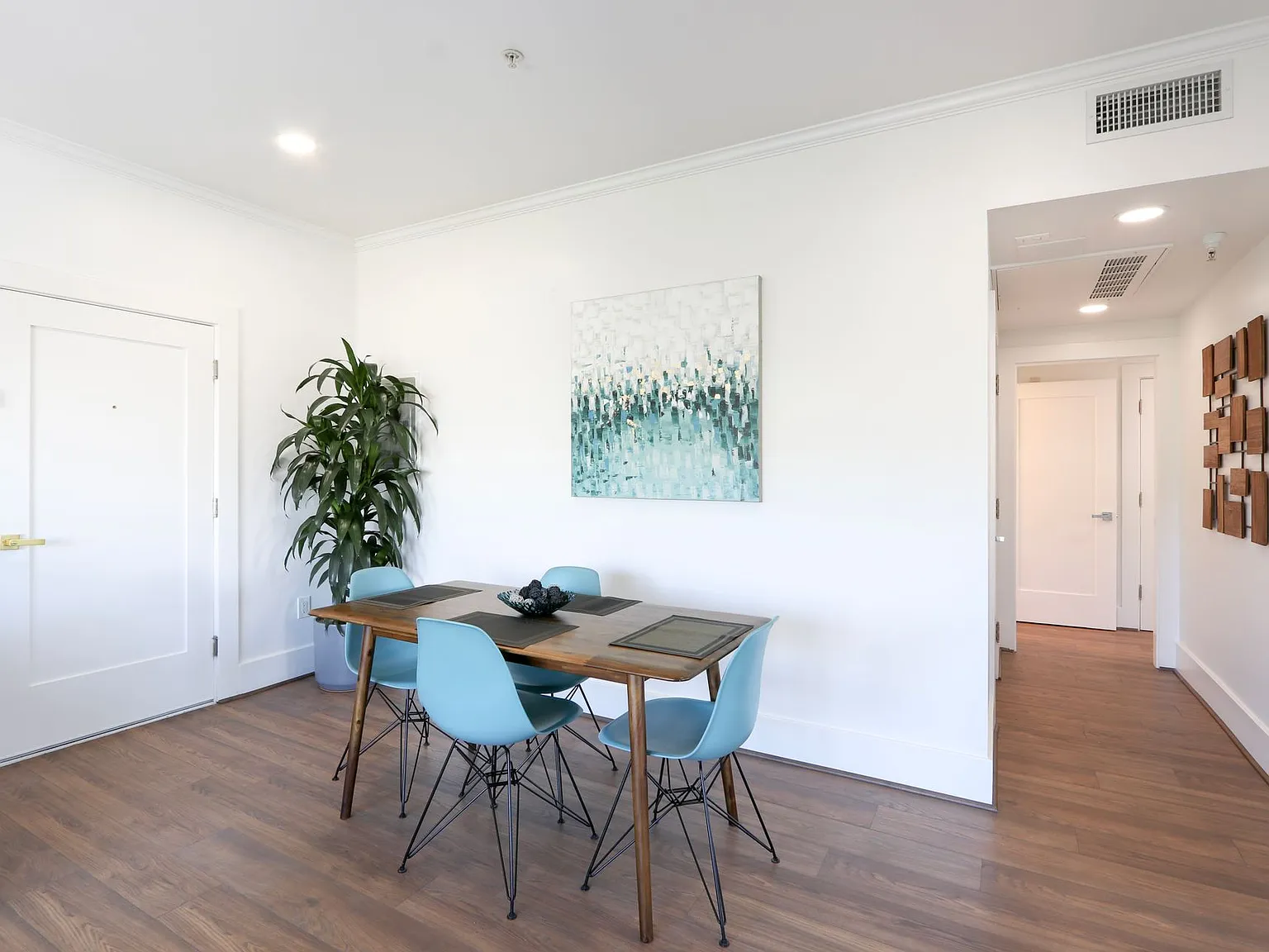 The Harlan Residences — Photo 2