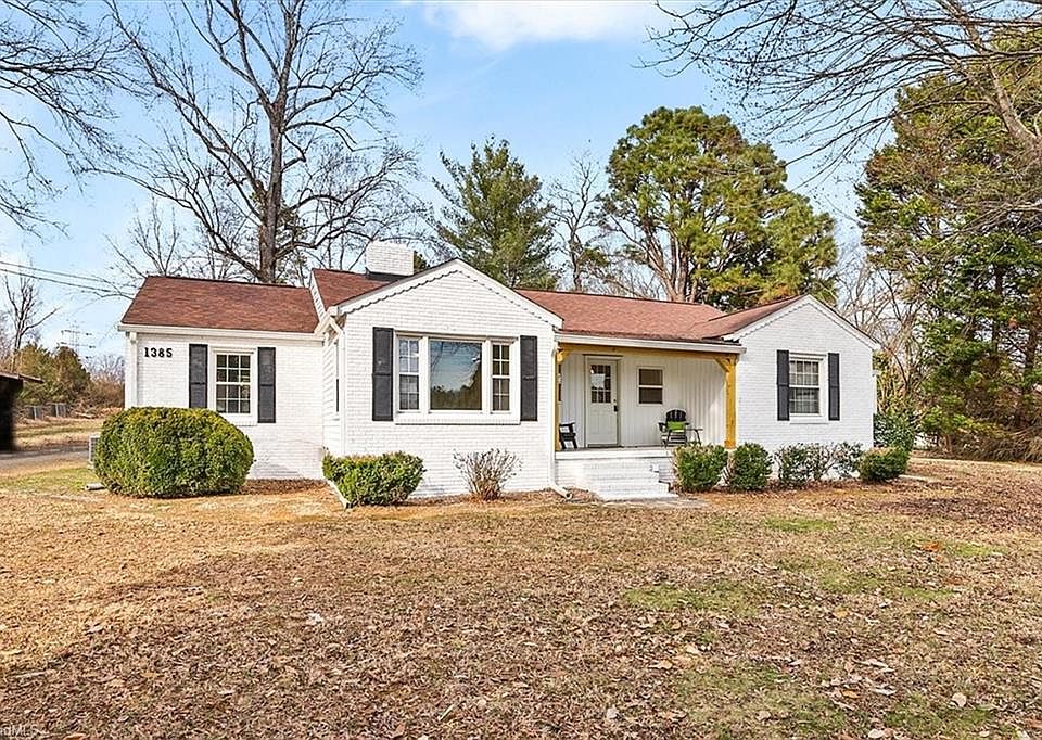 1st image of 1385 Bridgton Rd